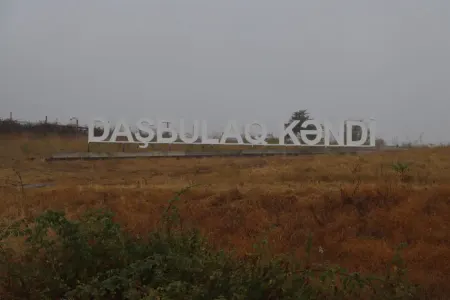 İlk köç Xocalının Daşbulaq kəndinə çatdı - FOTO