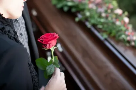 Məşhur teleaparıcı və sinoptik VƏFAT ETDİ - FOTO