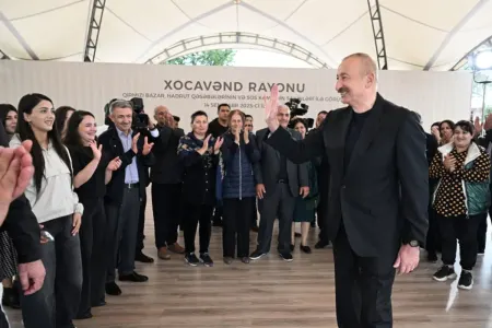 Prezident Xocavənddə sakinlərlə görüşdü - FOTOLAR