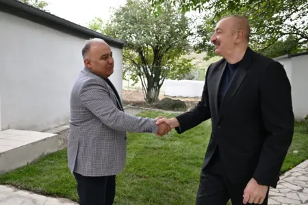 İlham Əliyev Şuşakənd kəndində oldu - FOTOLAR