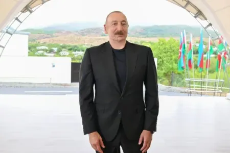 "Burada uşaqları böyütmək, onlara yaxşı tərbiyə vermək üçün bütün şərait var" - Prezident