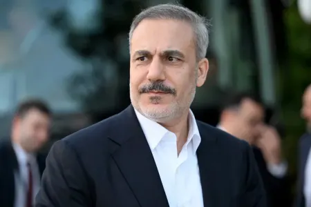 Hakan Fidan Dohada beş ölkədən olan həmkarları ilə görüşdü