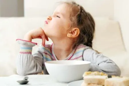 Pediatrdan valideynlərə xəbərdarlıq: - Uşaqlar səhər yeməyi yeməzsə...