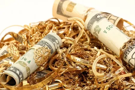 Evdən 15 min manatlıq qızıl oğurlayan şəxs - saxlanıldı