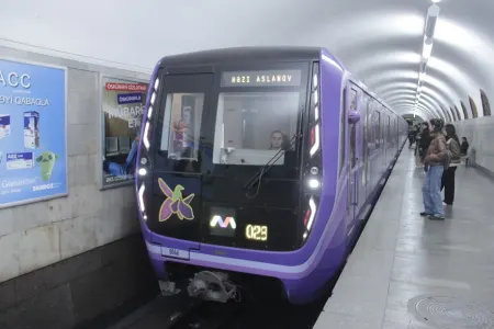 Bakı metrosu Bilik Günü nə qədər sərnişin daşıdı? - FOTO