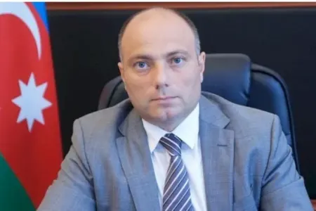 3 il öncə “yoxa çıxan” sabiq nazir Şuşada peyda oldu - FOTO