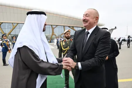 İlham Əliyev ərəb həmkarını yola saldı - FOTOLAR