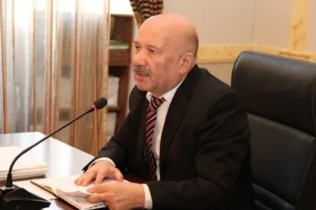 “Ay nazir, sənə yazmışam, niyə cavab vermirsən?”