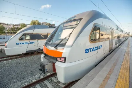 Qatarların hərəkət cədvəlində dəyişiklik edildi