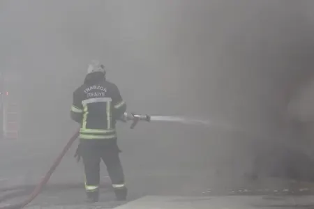 Türkiyədə ticarət mərkəzində GÜCLÜ yanğın - VİDEO