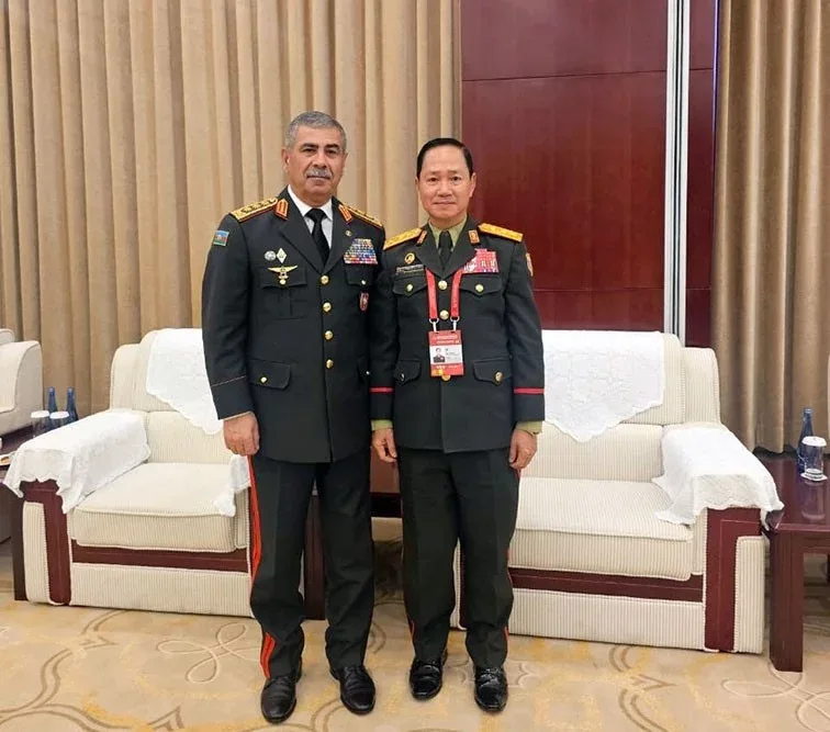 Zakir Həsənov Çinə getdi - FOTO