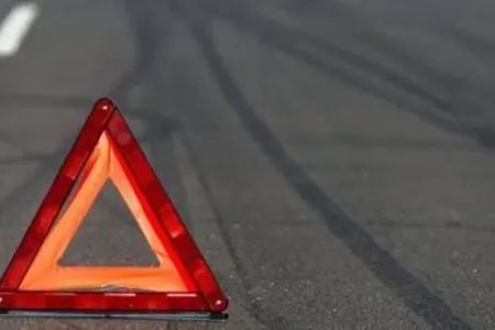 Şəmkirdə yol qəzası baş verdi - Ata və oğlu xəsarət aldı