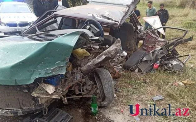 Qubada maşınlar toqquşdu - 15 yaşlı qız öldü - FOTO