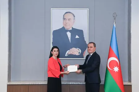 Fransanın yeni səfiri Bakıda - FOTO