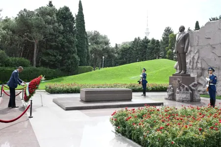 Ruanda Prezidenti Fəxri xiyabanda - FOTO