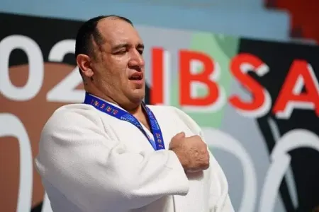 İlham Zəkiyev - finalda