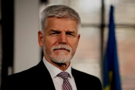 Rusiya təyyarələri vurulsun!