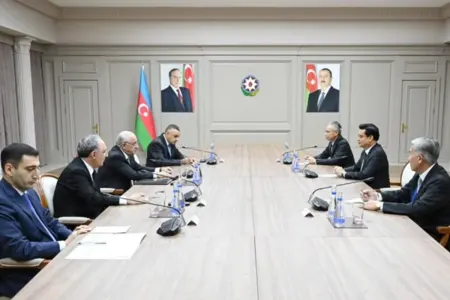 Əli Əsədov Laosun baş prokuroru ilə görüşdü - Foto