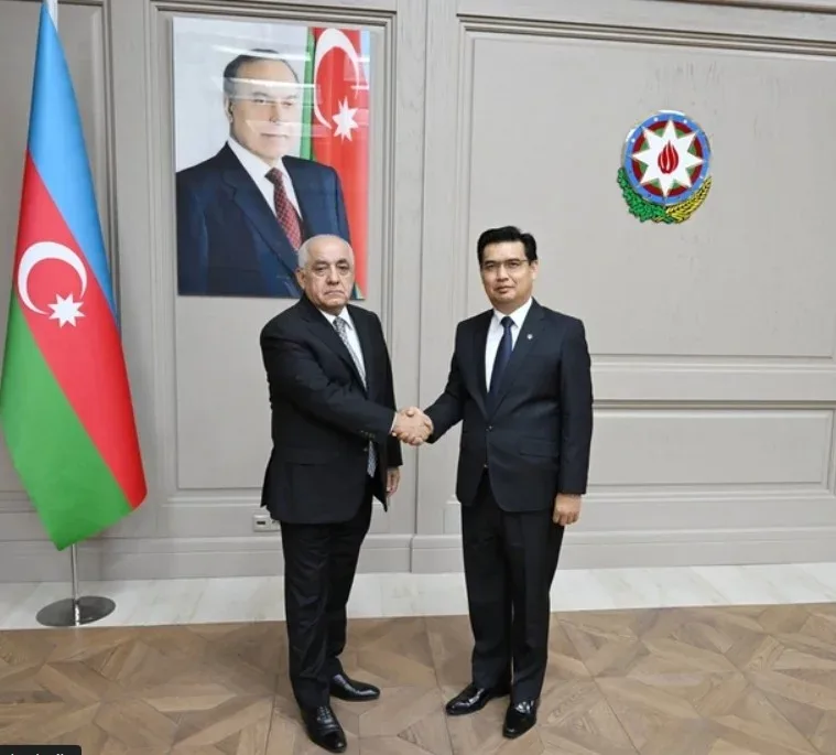 Əli Əsədov Laosun baş prokuroru ilə görüşdü - Foto