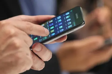 Saat 9-dan sonra uşaqlar üçün telefon qadağan olunacaq