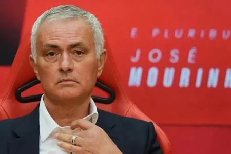 Mourinyo: "Benfika" "Qarabağ"a uduzanda Barselonada idim"