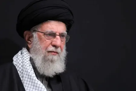 Xamenei: "İranın nüvə silahına ehtiyacı yoxdur"