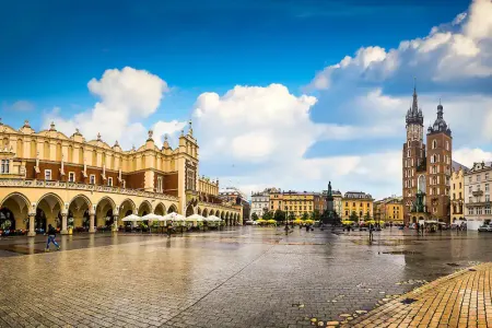 Polşa hotellərində hamilə qalanlara pul mükafatı veriləcək