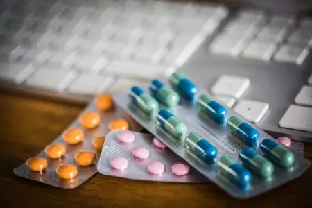 Tramp 10 dəfə təkrarladı: Bu dərmanı almayın!