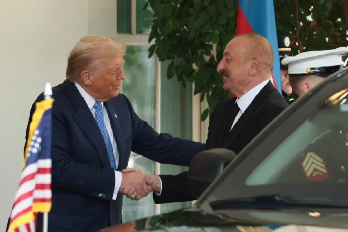 "Mən Sizinlə, həqiqətən, fəxr edirəm" - Trampdan İlham Əliyevə