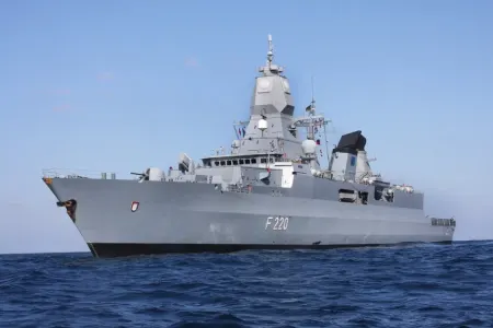 Rus təyyarələri Almaniya gəmilərini izlədi