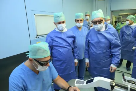 Əməliyyat otağında yeni dövr - – robot-assistent iş başında - VİDEO