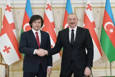 İlham Əliyev Kobaxidzeyə zəng etdi