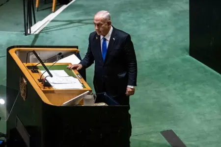 Netanyahu tribunaya çıxdı, diplomatlar zalı - tərk etdilər - VİDEO