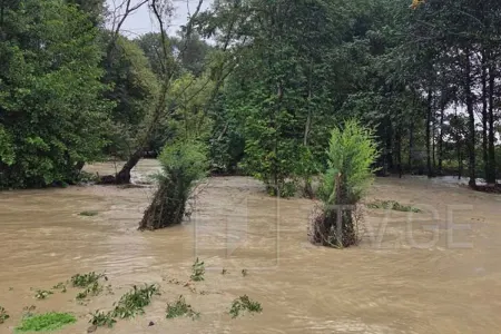 Azərbaycanlıların yaşadığı kəndlər su altında qaldı - Video