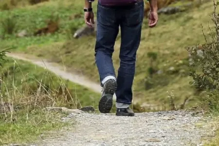 Ayağına daş dəydi, milyonçu oldu