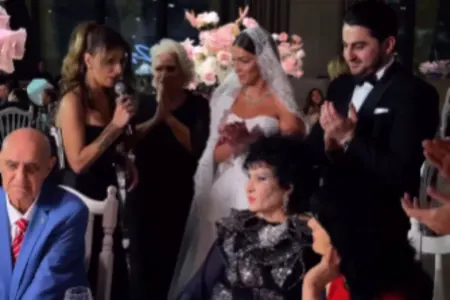 Zeynəb Xanlarovanın nəvəsinin toyudur - Video