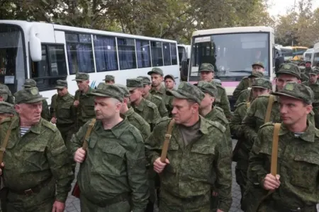 Rusiyada orduya rekord sayda əsgər çağırıldı