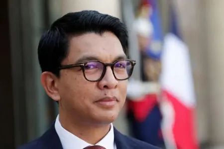 Bu ölkədə hökumət buraxıldı