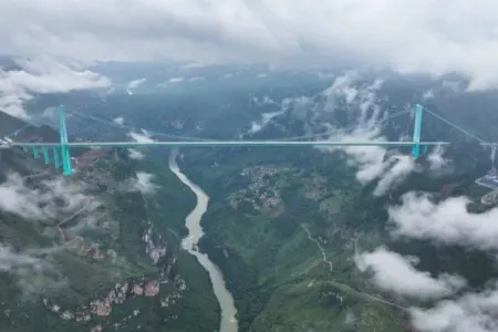 Dünyanın ən yüksək körpüsü bu ölkədə açıldı