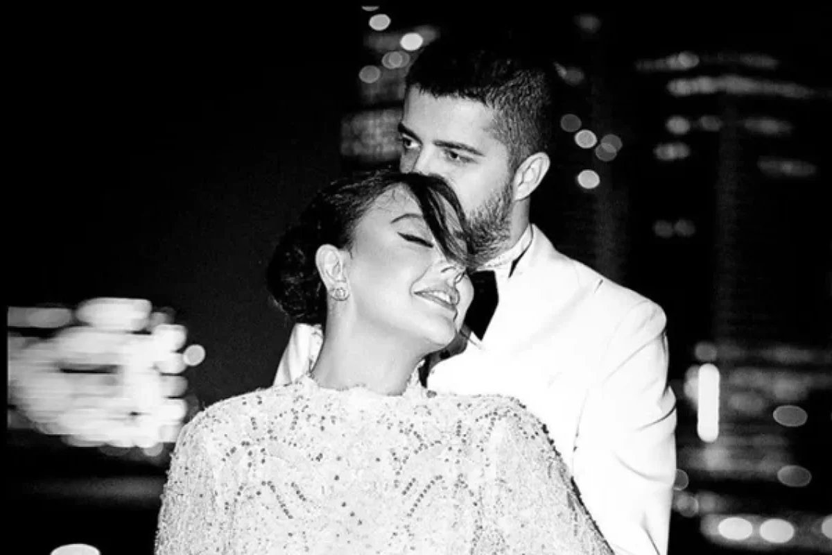 Məşhur müğənni boşandıqdan sonra imicini belə dəyişdi - FOTO