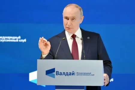 Trampın "kağız pələng" bənzətməsinə Putindən cavab