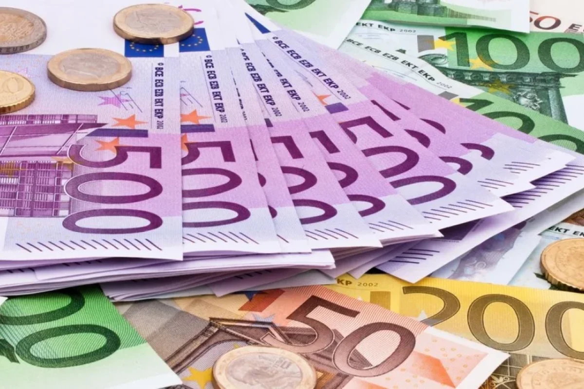 Bu günün valyuta məzənnəsi