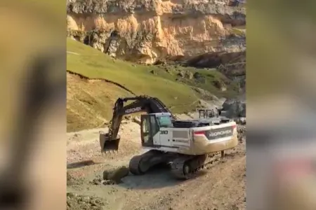Laza kəndinin yolu lil və palçıqdan təmizləndi