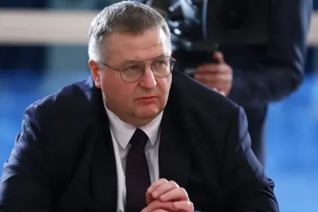 Aleksey Overçuk Azərbaycana gələcək