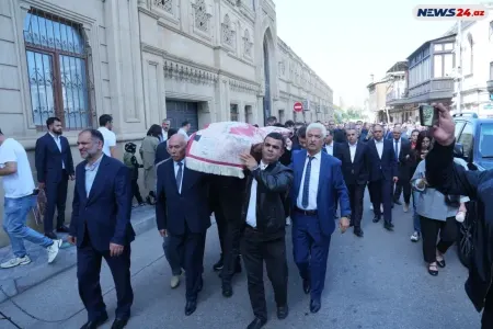 Oqtay Şirəliyev dəfn olundu - Foto