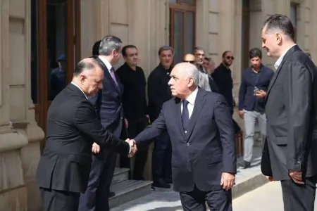 Rəsmilər Oqtay Şirəliyevlə vida mərasimində - FOTOLAR