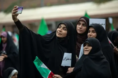 İranda hicab məcburiyyəti ləğv edildi