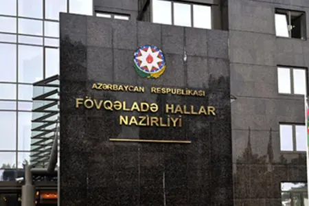 Xırdalanda yaşayış kompleksində yanğın baş verib, - təxliyə olunanlar var