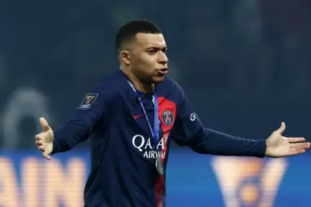 Mbappe Azərbaycan yığması ilə oyunu buraxacaq?