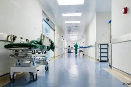 Bakıda usta zavodun dam örtüyündən yıxılaraq öldü